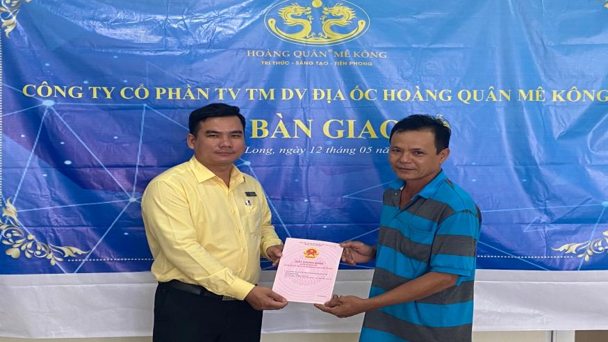 CÔNG TY HOÀNG QUÂN MÊ KÔNG CHÍNH THỨC CHUYỂN TÊN VÀ BÀN GIAO SỔ ĐỎ CHO KHÁCH HÀNG